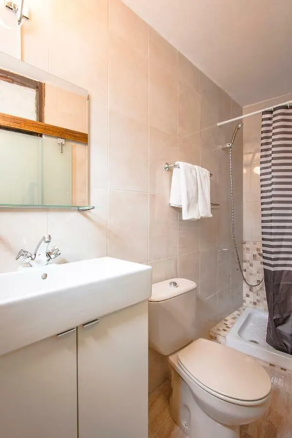 B Ensuite Appartment Con Zona De Patio Arrecife  Apartament Arrecife (Lanzarote)